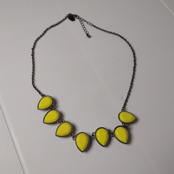 Yellow Plastic And Dark Metal Charming Charlie Necklace 18.5 To 20 Inches - Picture 1 of 9